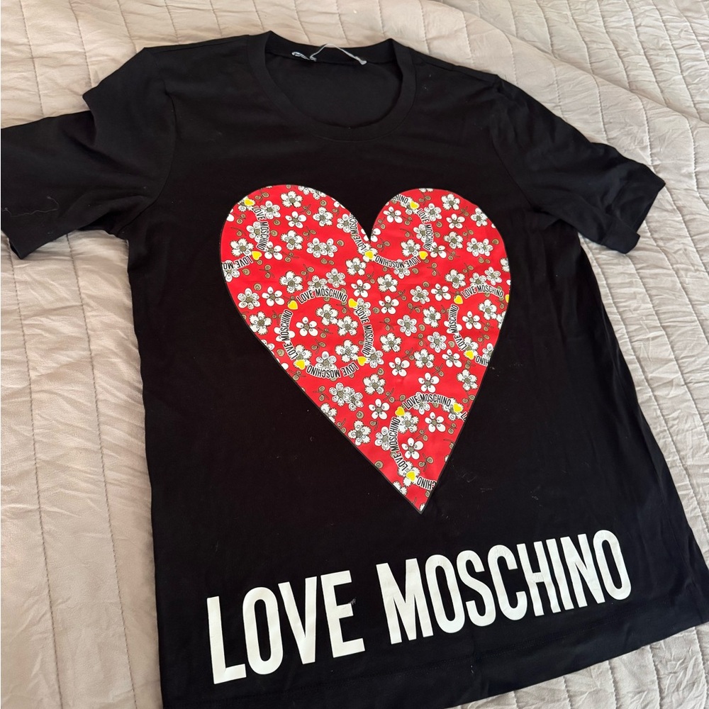 Moschino Black Red Heart Short Sleeve Tee